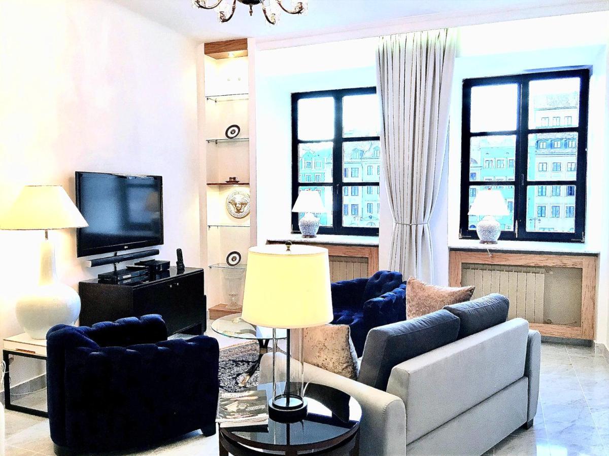Luxury Suites & Apartments Mondrian Market Square II Warsaw Room photo